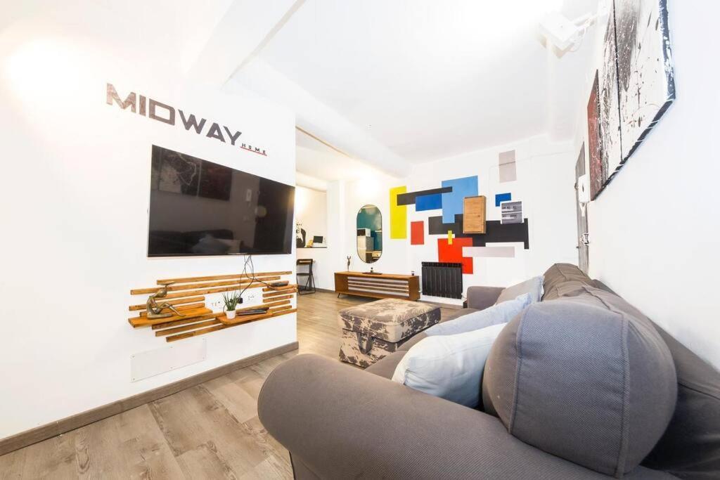 Midway Home, Nel Centro Storico Di Genova Génova Exterior foto